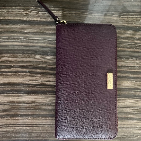 Kate Spade Wallet - Picture 5 of 6